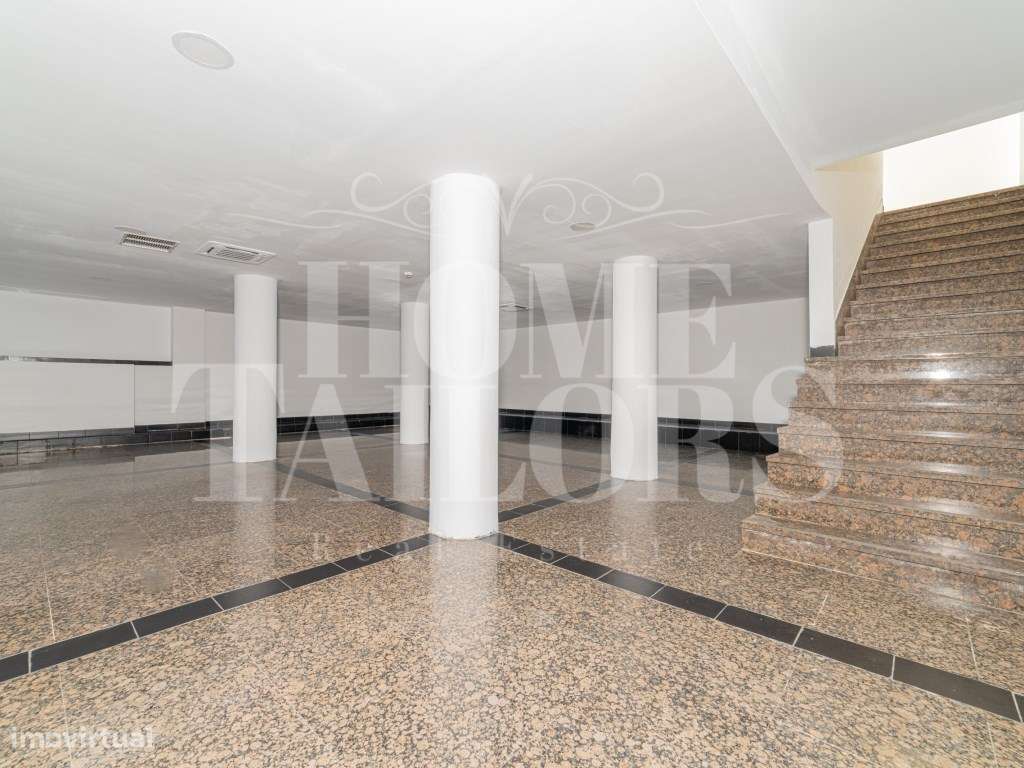 Loja na Barão Sabrosa, em Lisboa-10