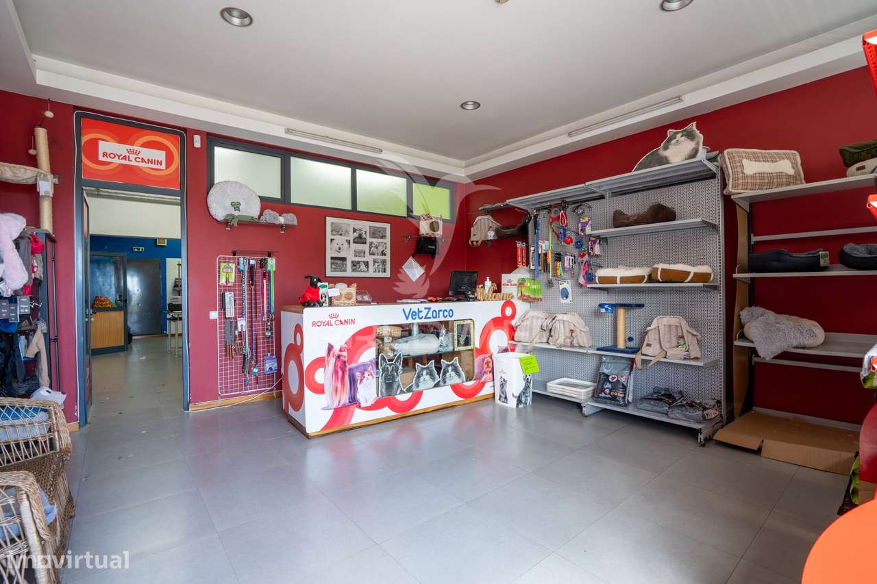 Espaço Comercial na Cancela Caniço Santa Cruz-8