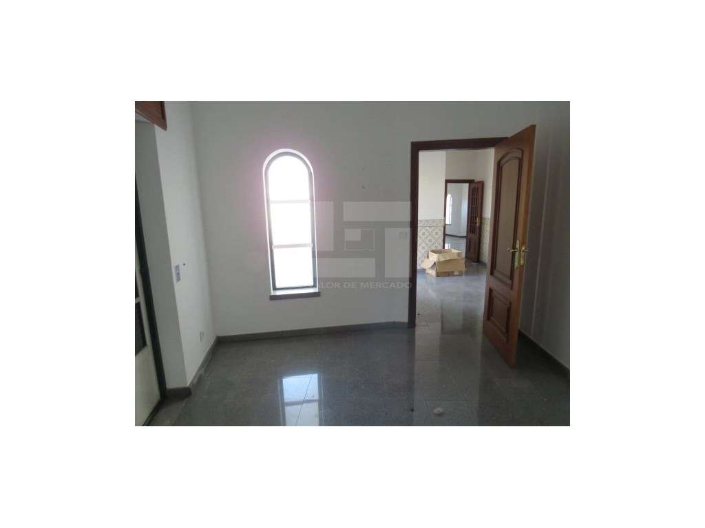 MORADIA EM ELVAS - Grande imagem: 4/10