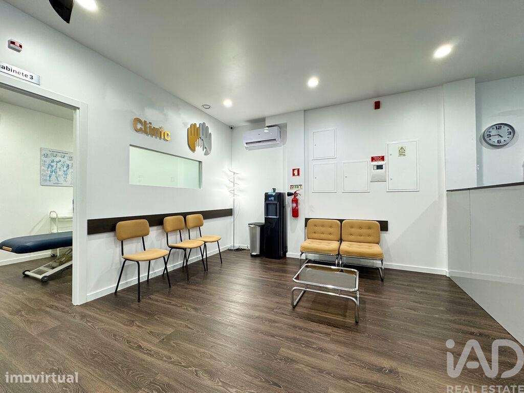 Loja / Estabelecimento Comercial em Meirinhas de 146,00 m2 - Grande imagem: 4/28