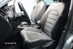 Volkswagen Golf 2.0 BlueTDI DSG Highline - 24