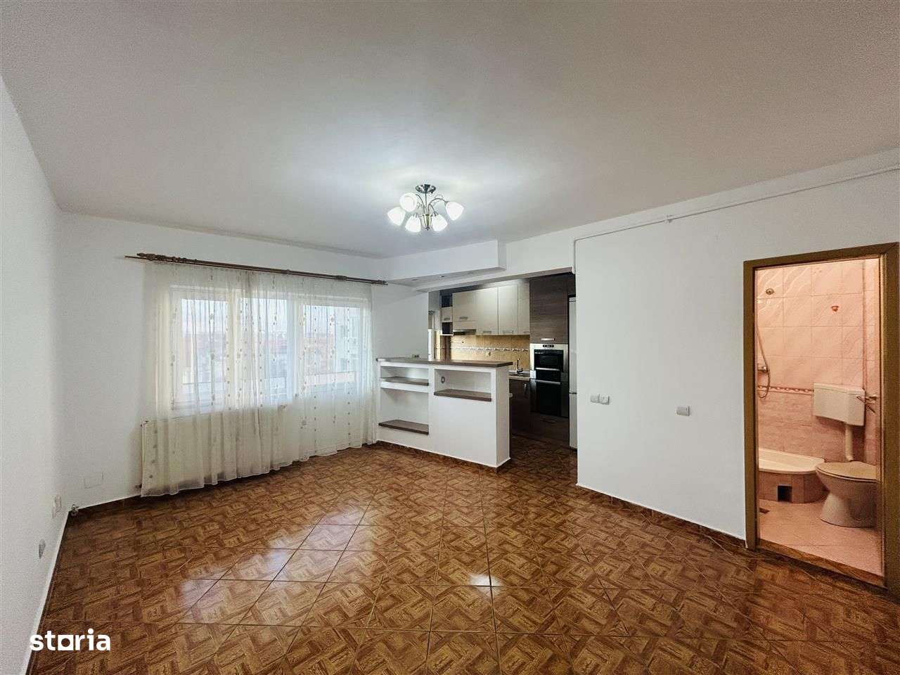 Apartament 4 camere, 2 balcoane și garaj – Zona Tilisca - Imagine principală: 4/12