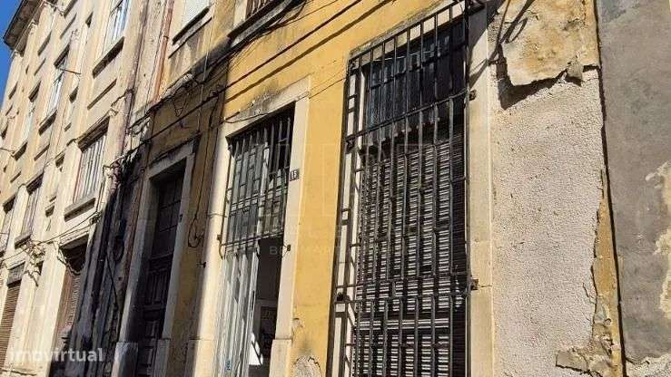 PRÉDIO NA BAIXA EM COIMBRA-8