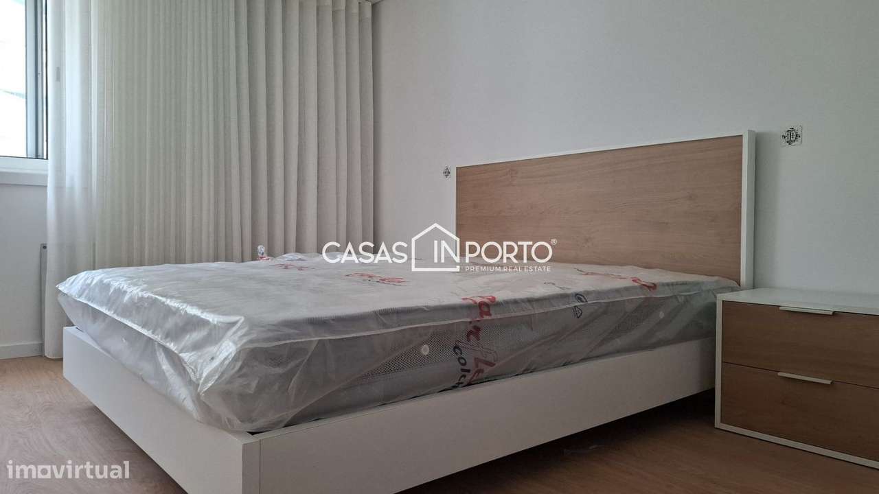 Moradia Triplex T2 com Terraço - Localização Premium junto à Lapa,-25