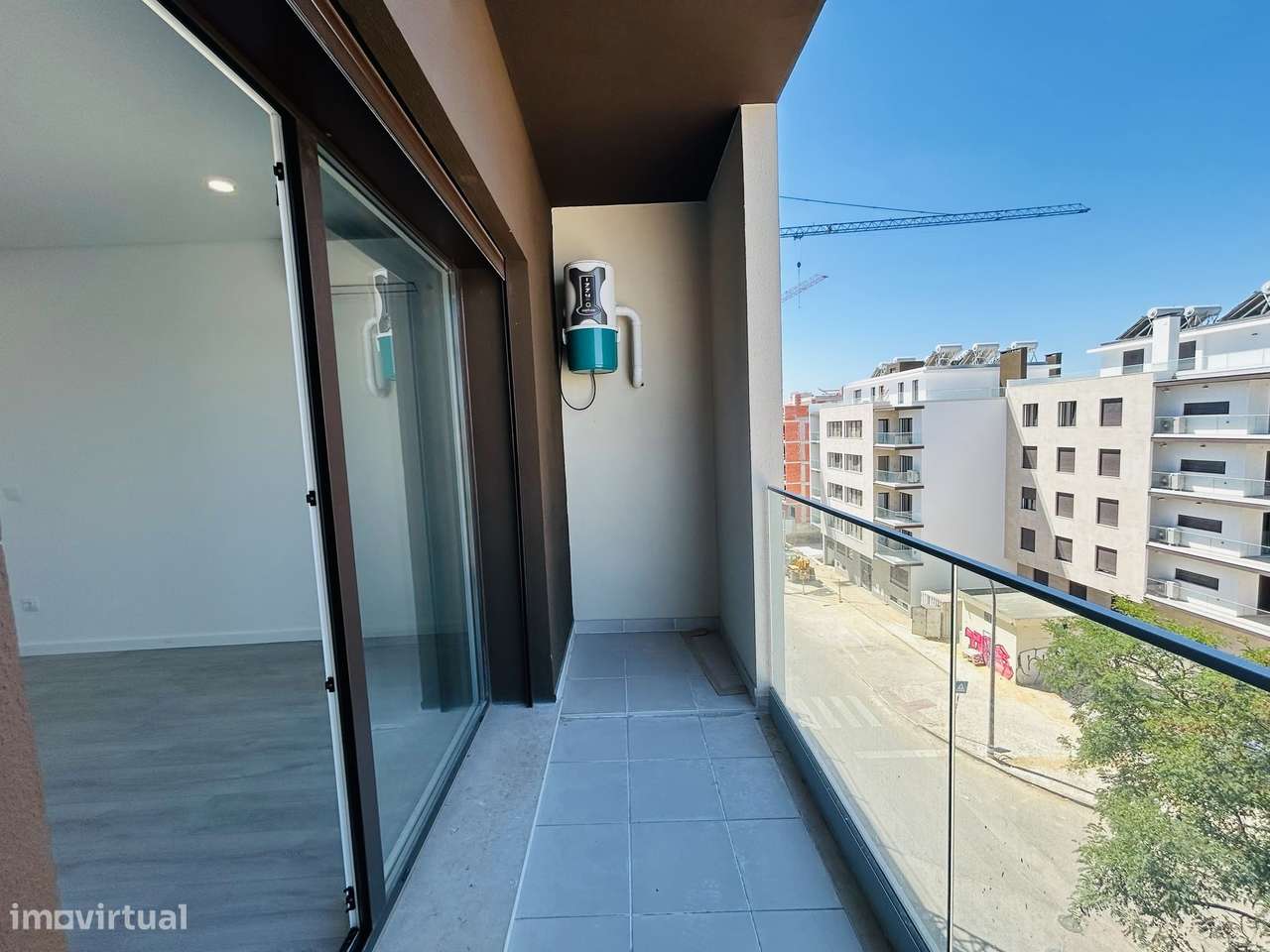 Moderno T4 Duplex com Terraço e Garagem-19