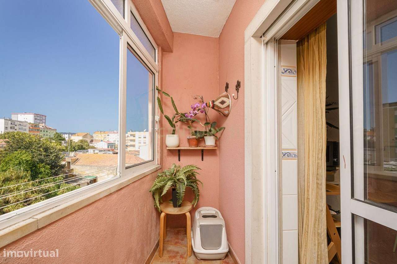 Elegância e Sofisticação – Fantástico Apartamento T3 em Setúbal-5