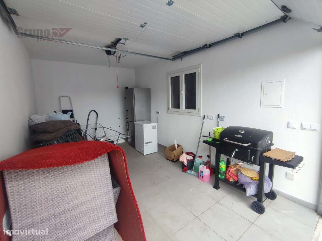 Moradia Geminada T3 Triplex, com Garagem e como Nova em Quinta do C...-28