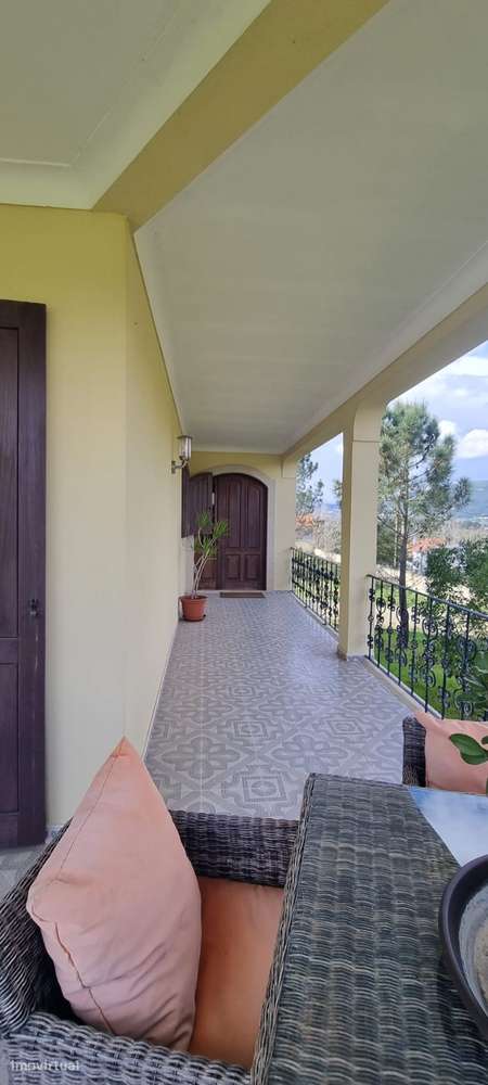 Vivenda Isolada com terreno - Alenquer-47
