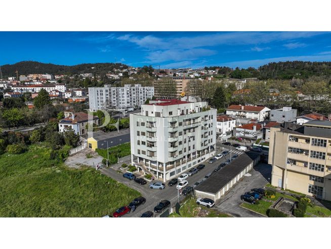 Apartamento T6 no centro de Famalicão-2