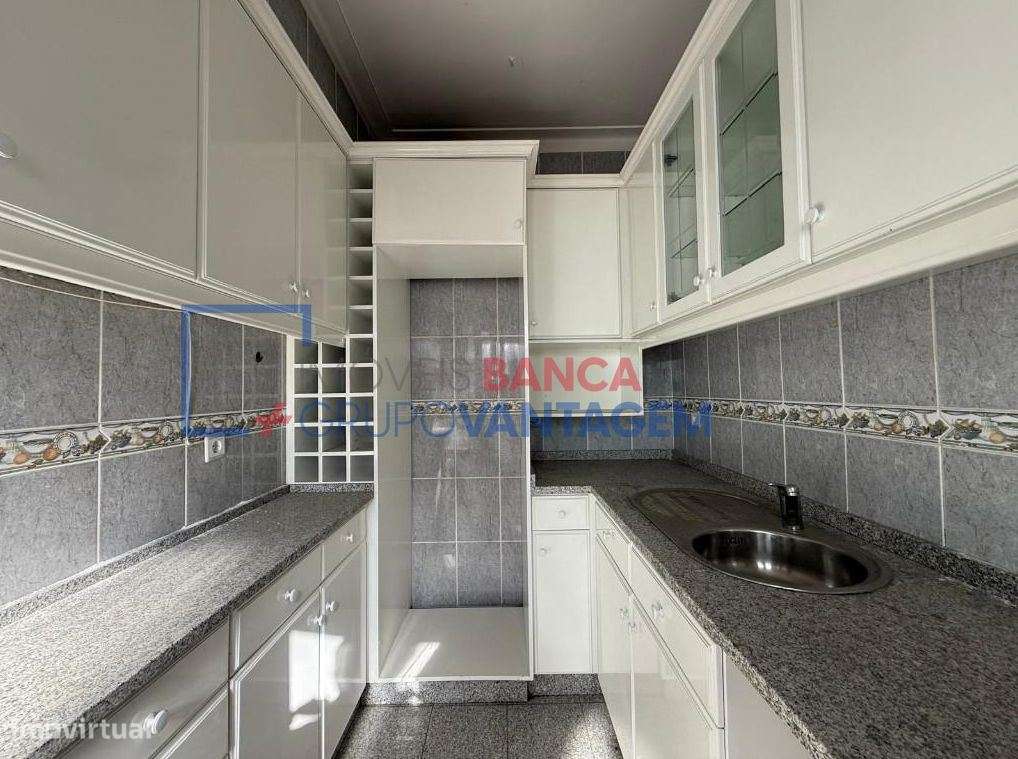 APARTAMENTO T3 -  SERPA PINTO - PORTO - Grande imagem: 4/12