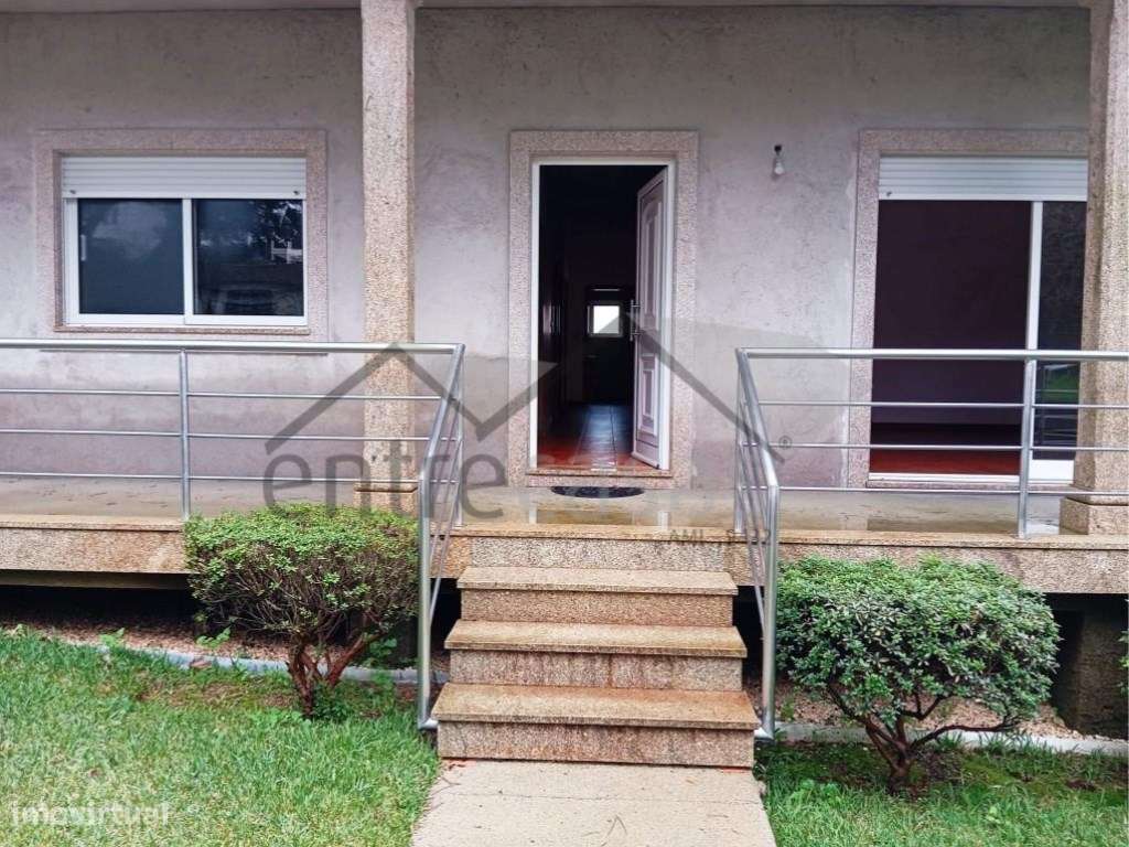 Moradia Familiar T3 em Santo Tirso - Grande imagem: 2/11