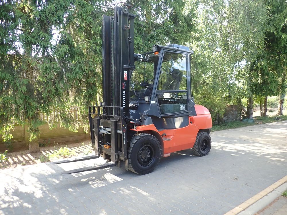 Toyota 42-7fda 50 2012