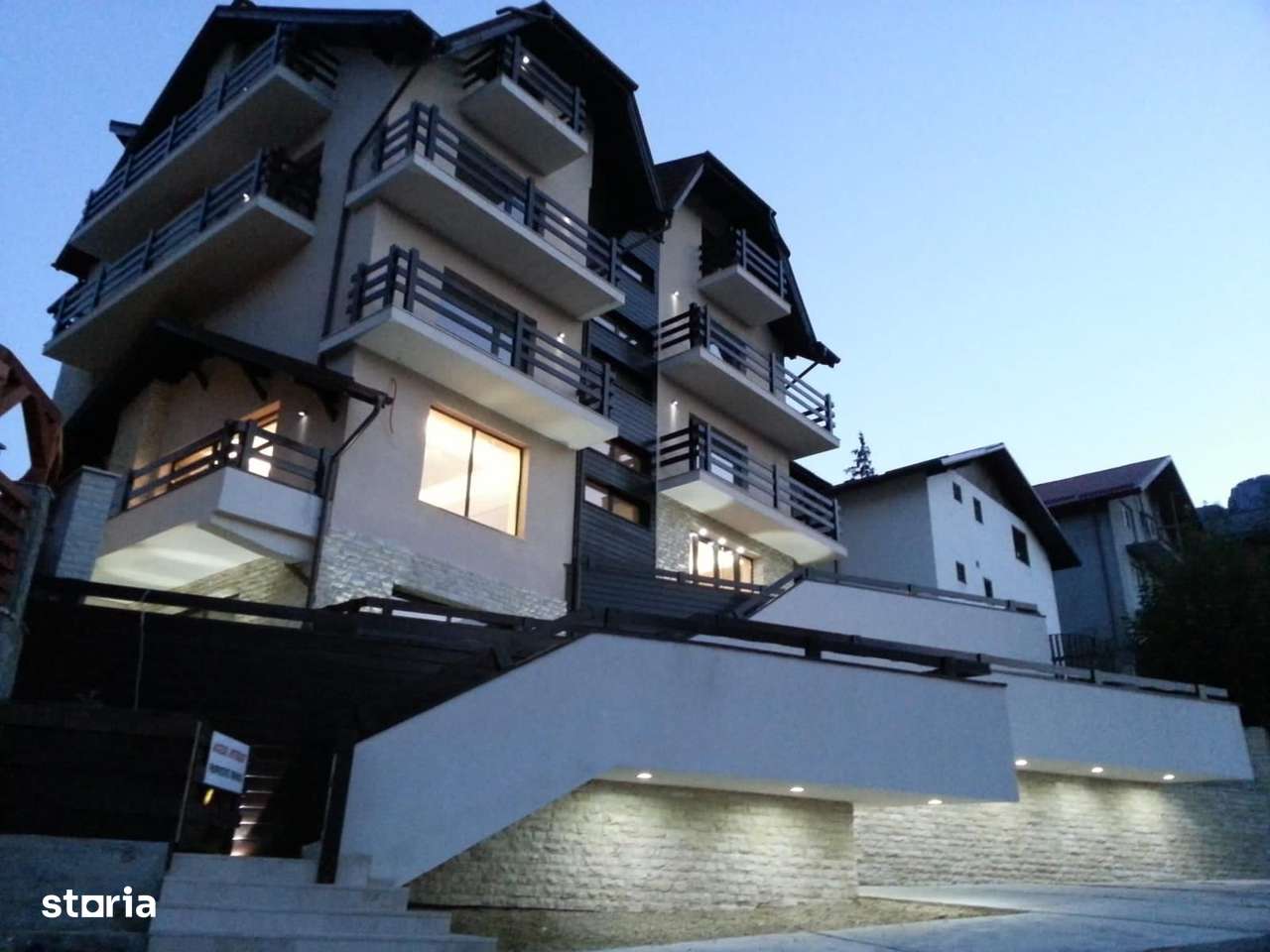 Vilă deosebită cu vedere panoramică la Munții Bucegi – Bușteni, str. C-3