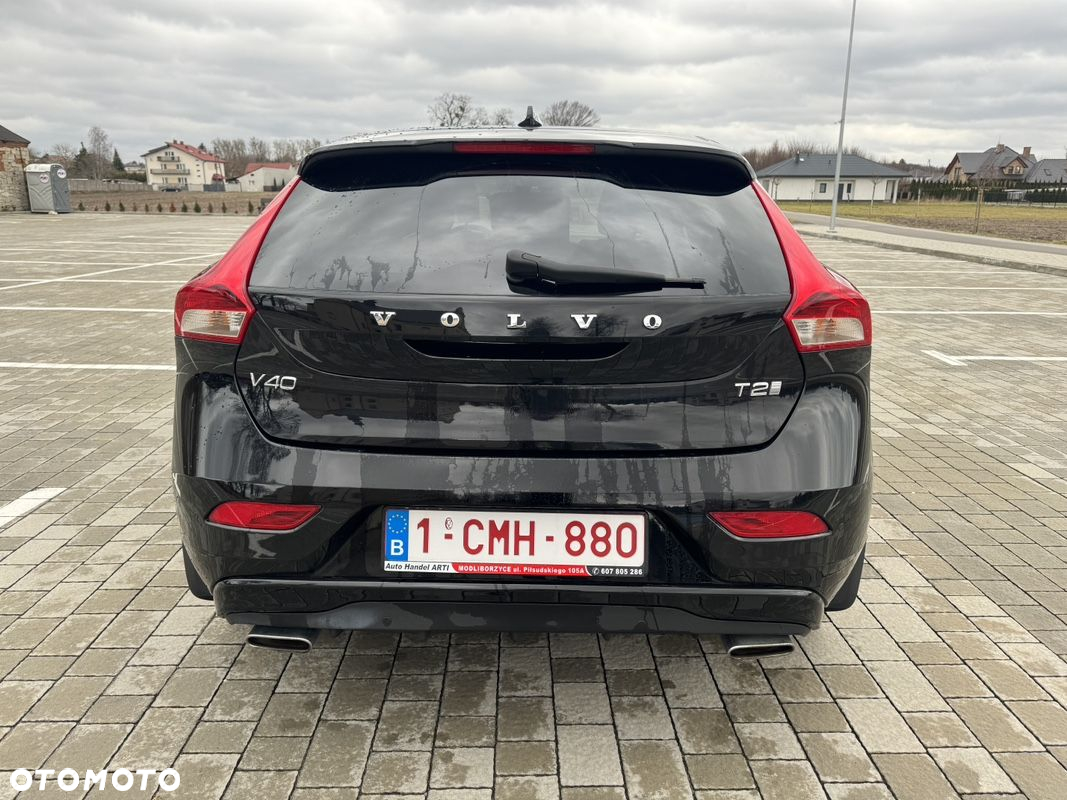 Volvo V40 T2 Inscription - 4