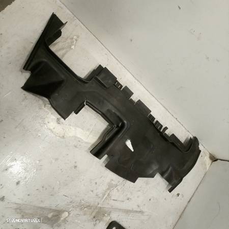 Guia De Ar Intercooler Audi Q3 (8Ub, 8Ug) - 2