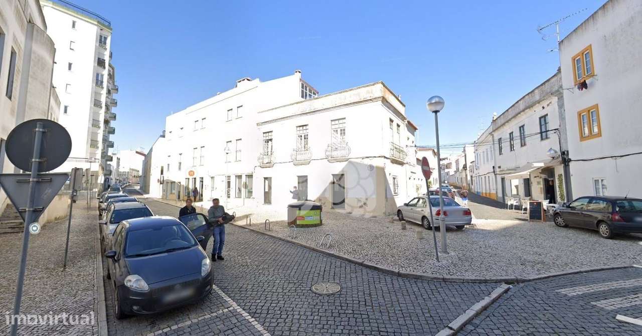 LOJA para investimento, com rendimento em Beja-4