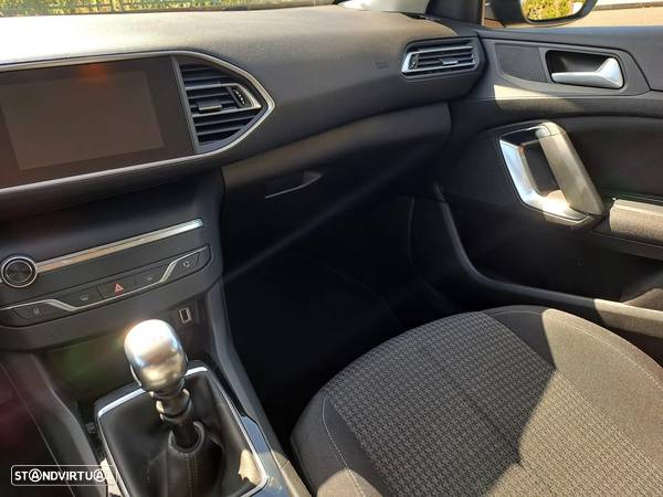 Peugeot 308 1.5 BlueHDi Active - 16