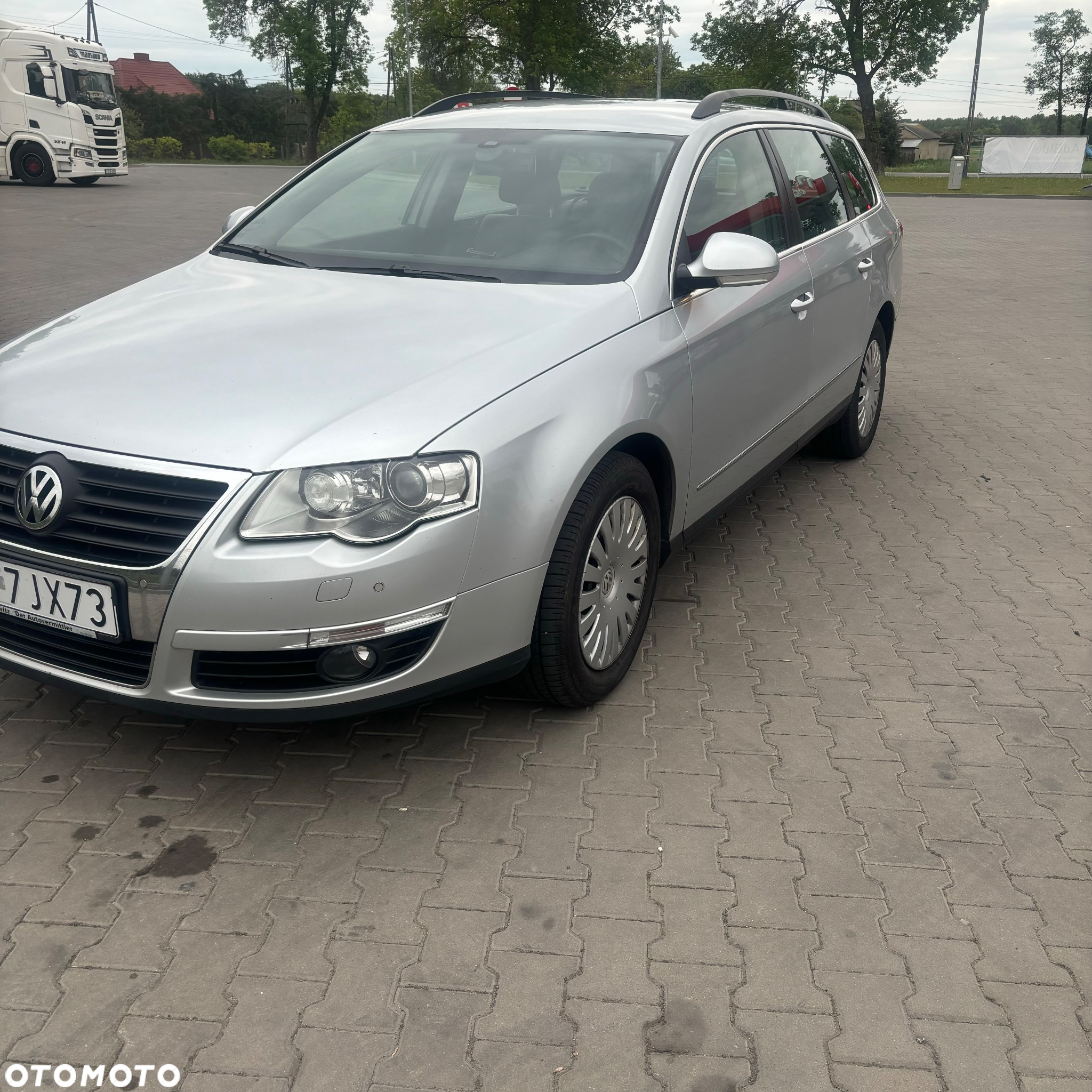 Volkswagen Passat 2.0 TDI Comfortline DSG - 2