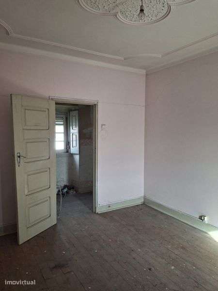 Alugo T3 ao lado de Transportes - Grande imagem: 4/5