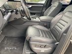 Volkswagen Touareg 4.0 V8 TDI SCR 4Mot R-Line - 12