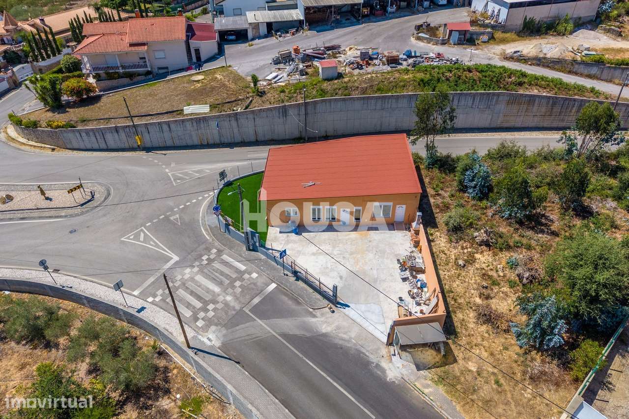 Moradia T3 Renovada | Azoia – Leiria-35