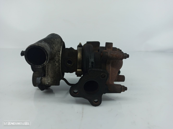 Turbo Opel Corsa C (X01) - 2