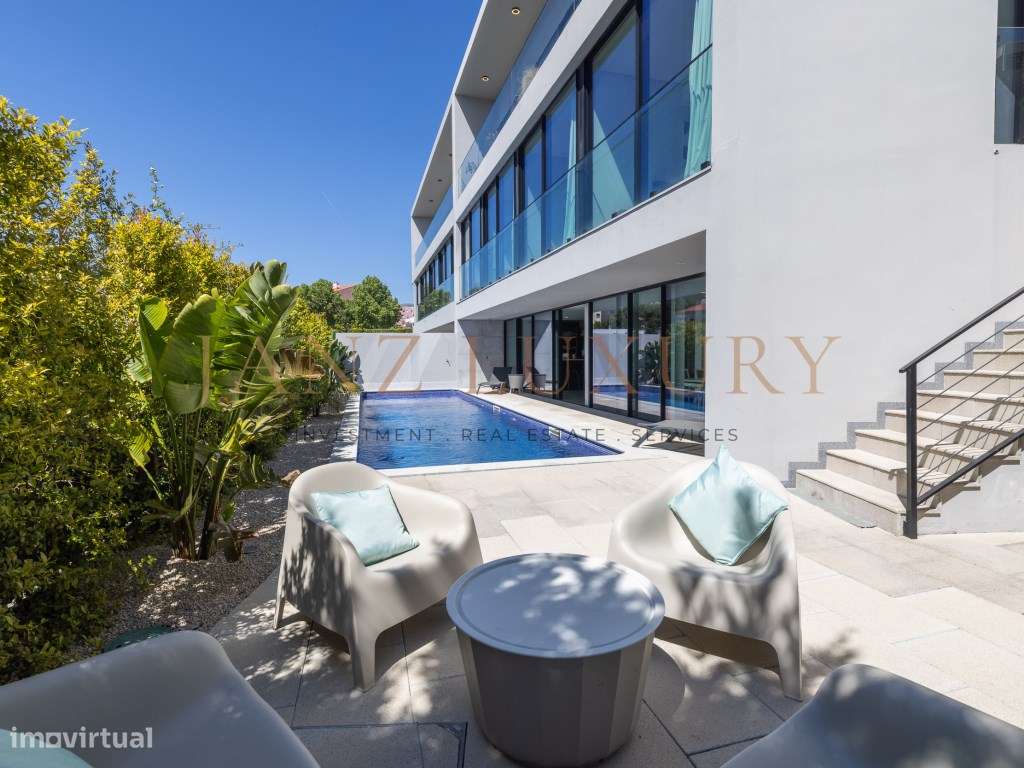 Moradia T4 Contemporânea com Vista Mar Total e Rooftop | Paço de Arcos-47