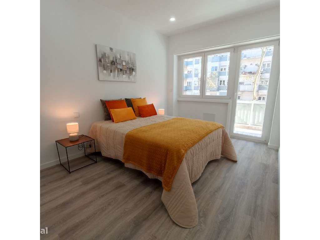 T3 Renovado em Benfica - Conforto e Estilo no Coração da Cidade! - Grande imagem: 4/19