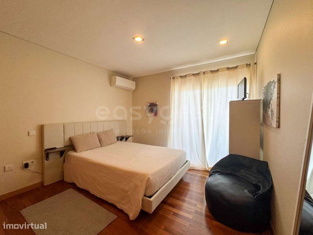 Moradia T3+1 em Barrô, a escassos minutos do centro de Águeda - Grande imagem: 2/42