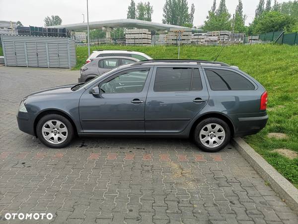 Skoda Octavia 1.6 Elegance Tiptr - 2