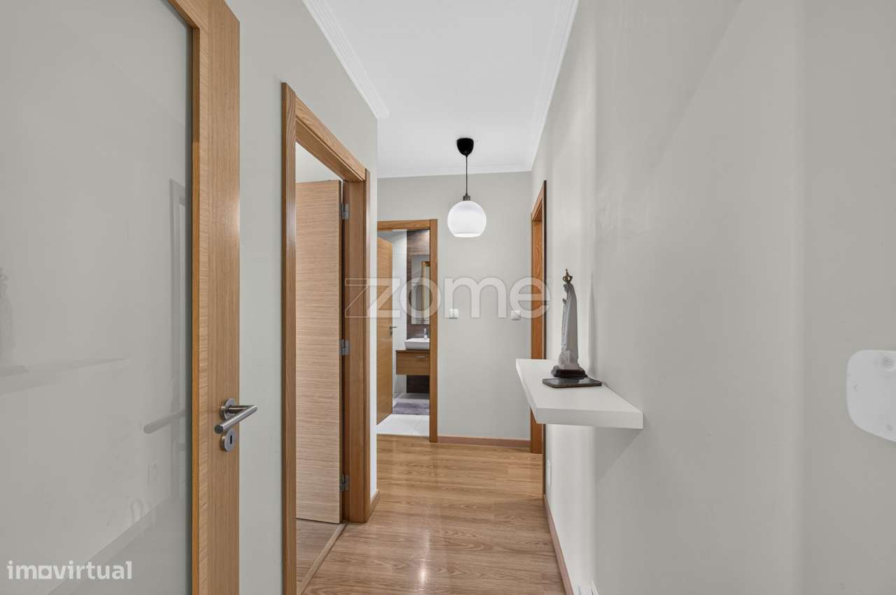Apartamento T3 na Urbanização do Jardim da Amoreira - Ramada-14
