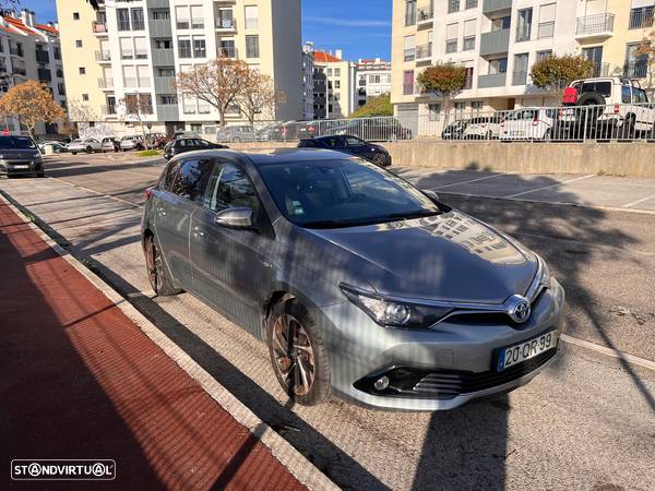 Toyota Auris 1.8 HSD Comfort +P.Sport+Navi - 4