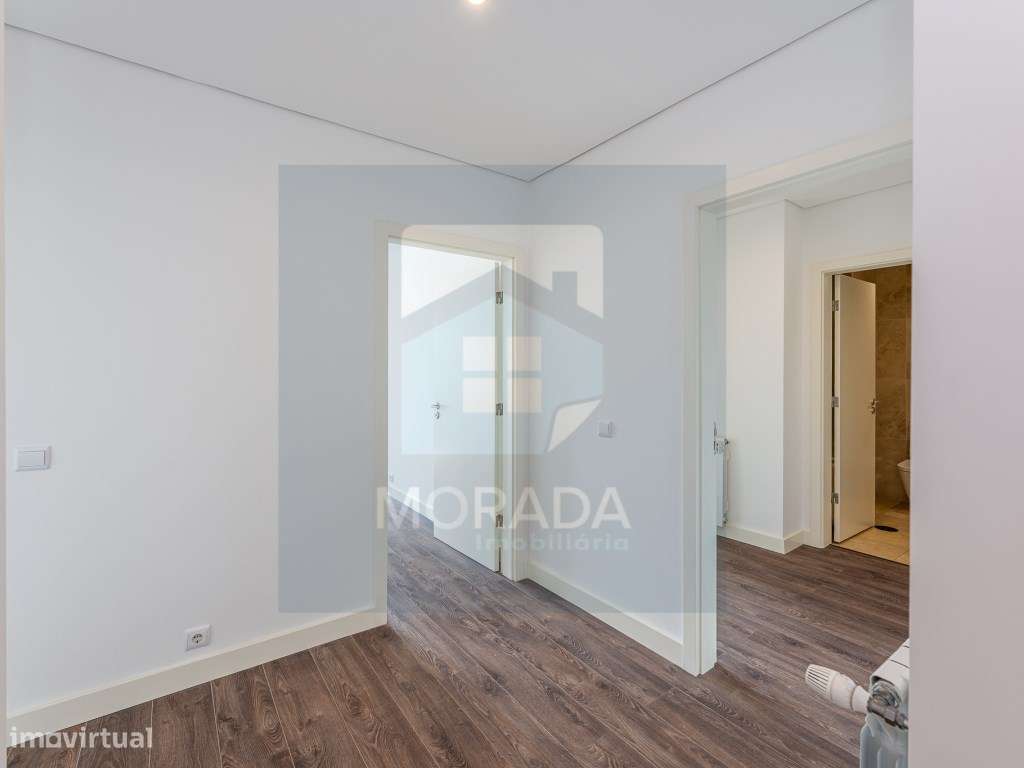 APARTAMENTO T3 JUNTO À AVENIDA DA BOAVISTA-5