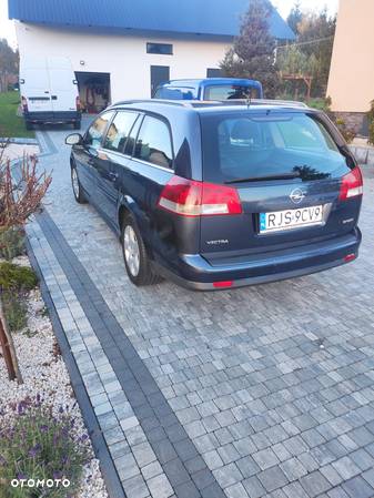 Opel Vectra 1.9 CDTI Cosmo - 4