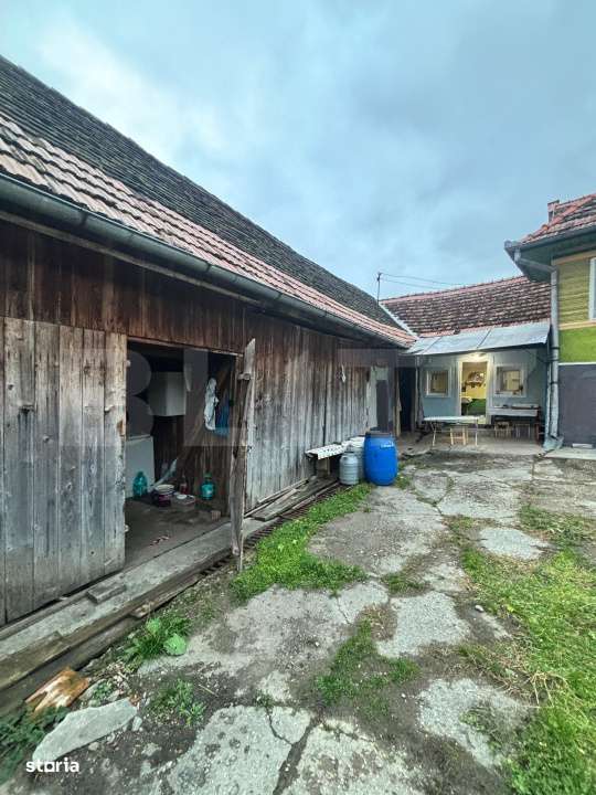 Casa traditionala batraneasca in Galatii Bistritei, cu teren generos s - Imagine principală: 3/19