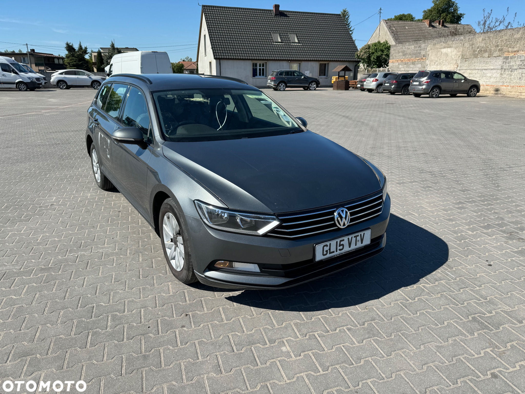 Volkswagen Passat Variant 1.6 TDI (BlueMotion Technology) Comfortline - 2