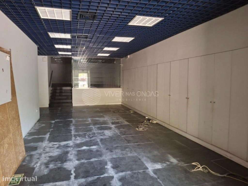 Loja de Grande Dimensão com Montra | Centro do Porto | Elevada Visi... - Grande imagem: 5/21