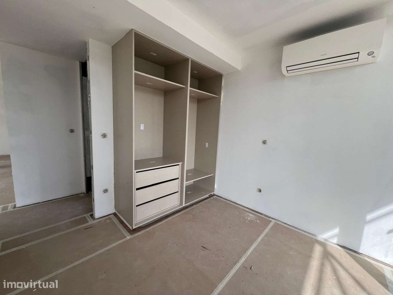 T2 NOVO com 2 Frentes, 2 Varandas (9,7m2), 2 frentes, lugar de garagem-38