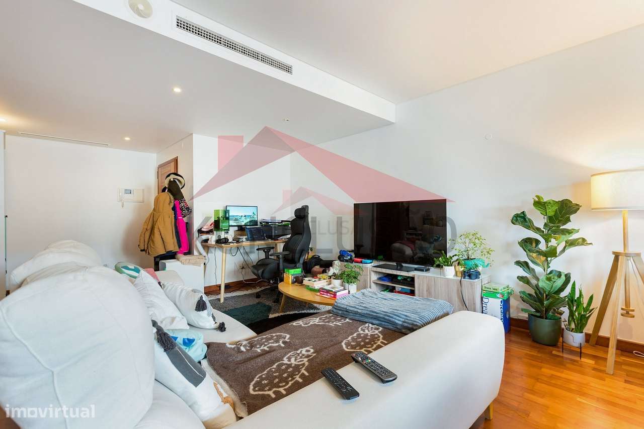 ** Excelente T3 Remodelado na Malvarosa com Garagem para 3 Viaturas... - Grande imagem: 5/25