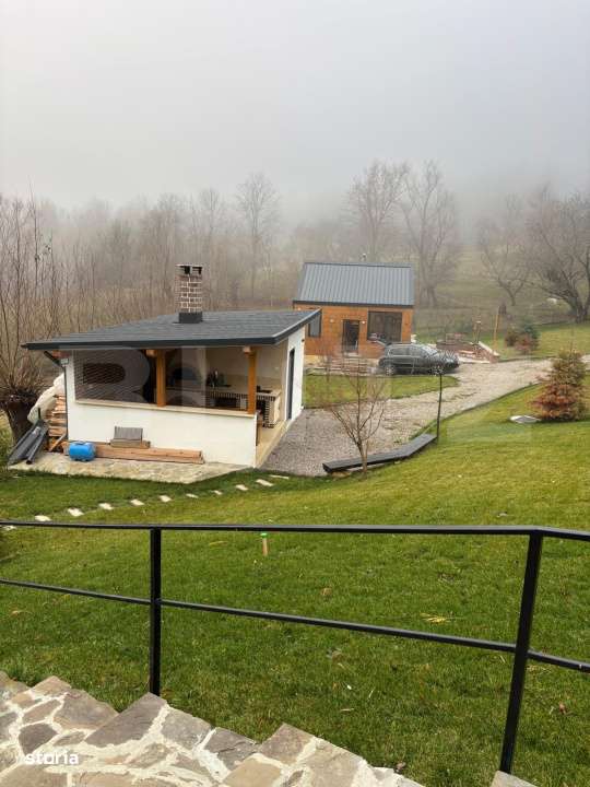 Pensiune turistica complet functionala, cu sauna ruseasca, zona Cacica - Imagine principală: 5/19