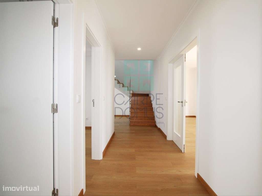Excelente nova moradia T5 com piscina, em lote 7580m2, em Alpiarça,...-25