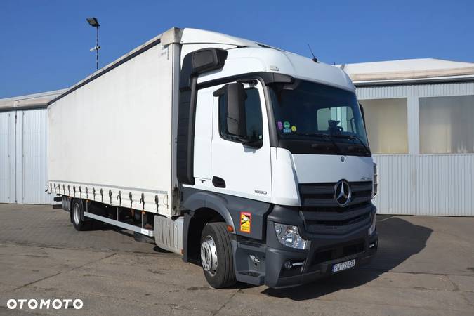 Mercedes-Benz ACTROS - 1