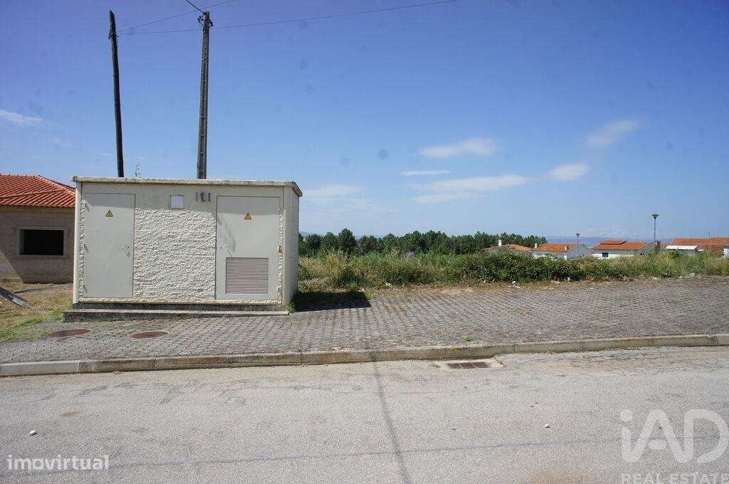 Terreno em Vilar de Nantes de 783,00 m2 - Grande imagem: 4/7