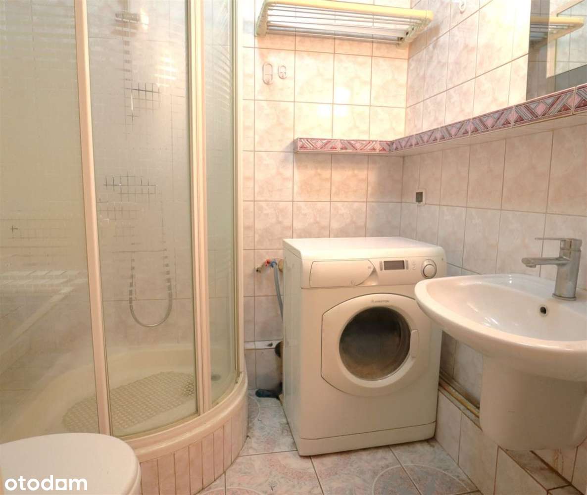 Balkon, światło i komfort – 2 pokoje na Markwarta-5