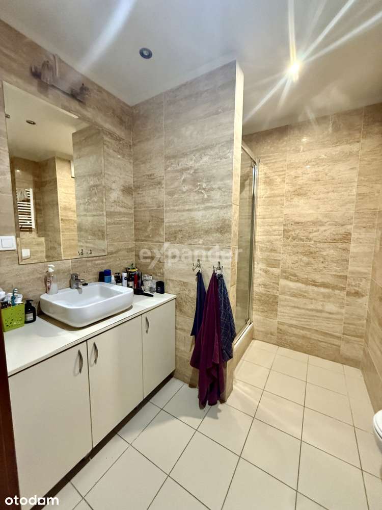 Dwa niezależne pokoje|oddzielna kuchnia| 10mbalkon