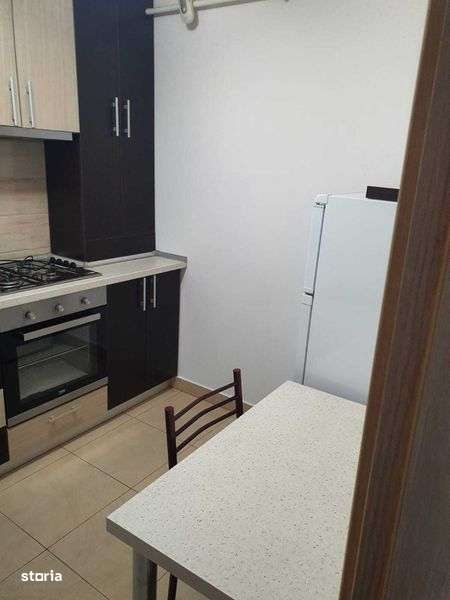 Inchiriez garsoniera - Proprietar - 4 Min Metrou Aparatorii Patriei - Imagine principală: 5/8