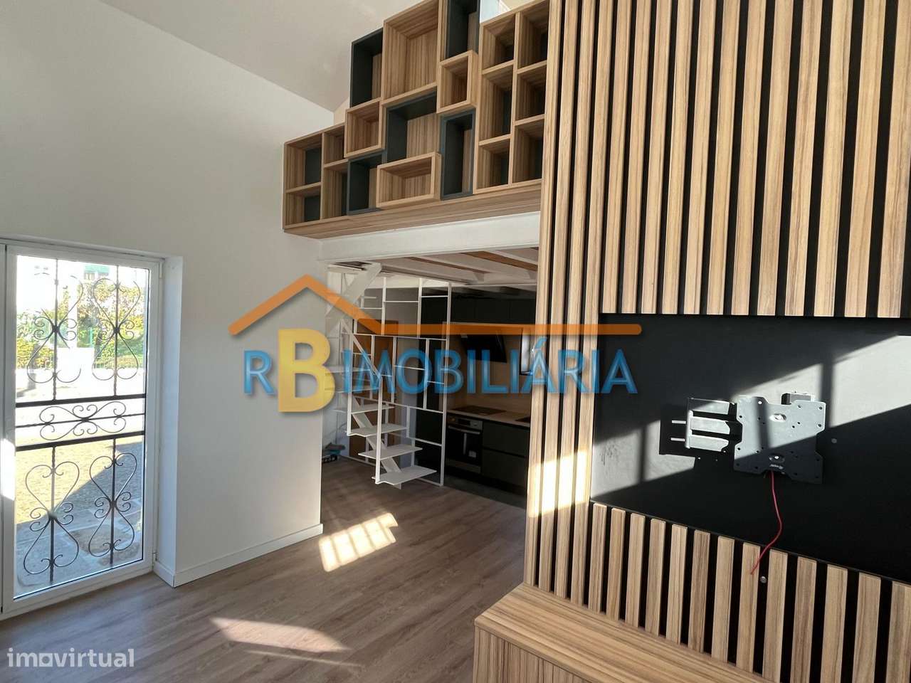 Moradia V0 com mezzanine em Santa Eulália, Arouca - Grande imagem: 5/11