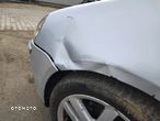 Volkswagen Golf VI 2.0 TDI Comfortline - 6