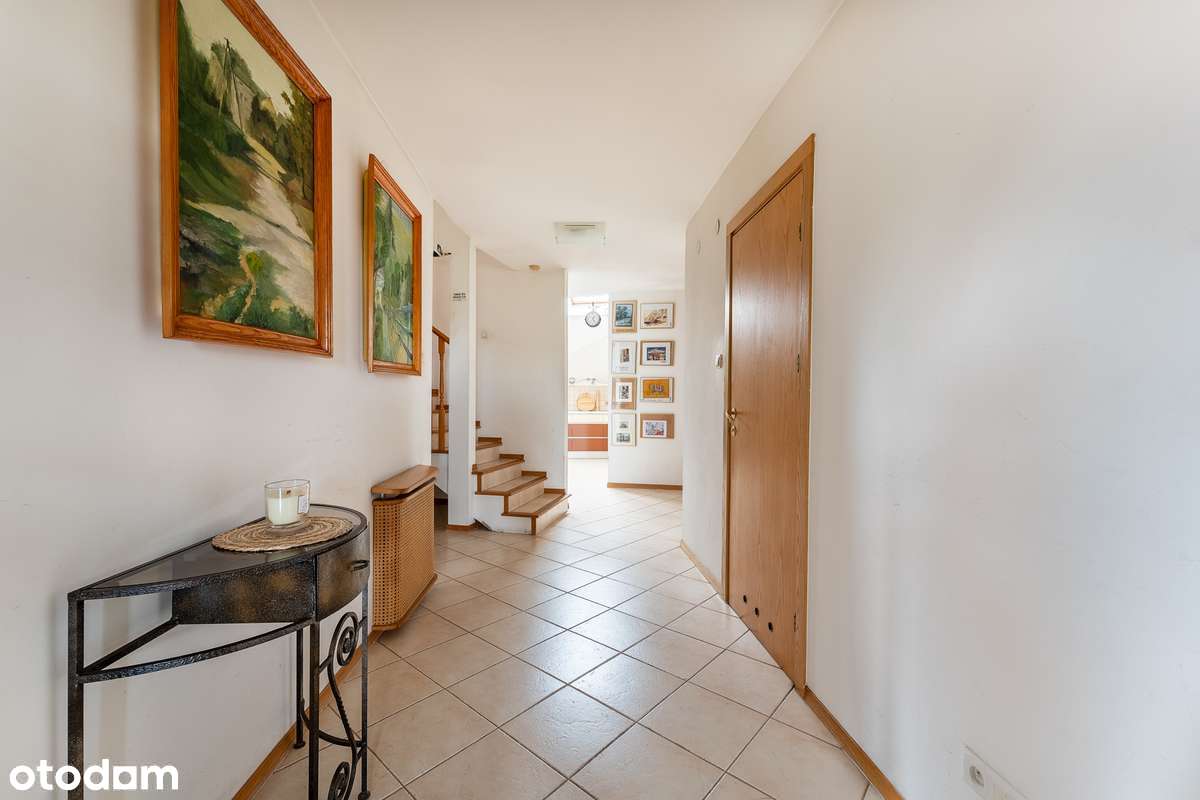 Przestronne mieszkanie 130 m²/4 pokoje + poddasze/2 miejsca postojowe-7