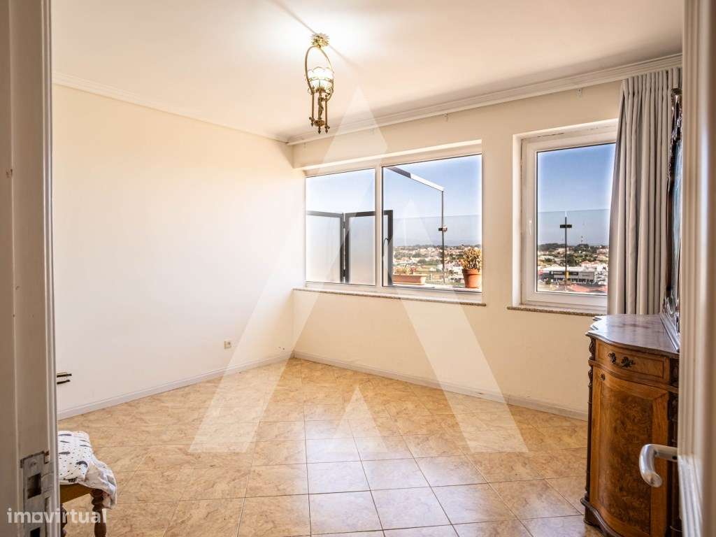 Apartamento T4 com Terraço de 90 m² no Centro de Aveiro-38